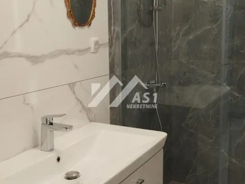 Izdavanje, poslovni prostor, 45m², Centar, Novi Sad - image 5