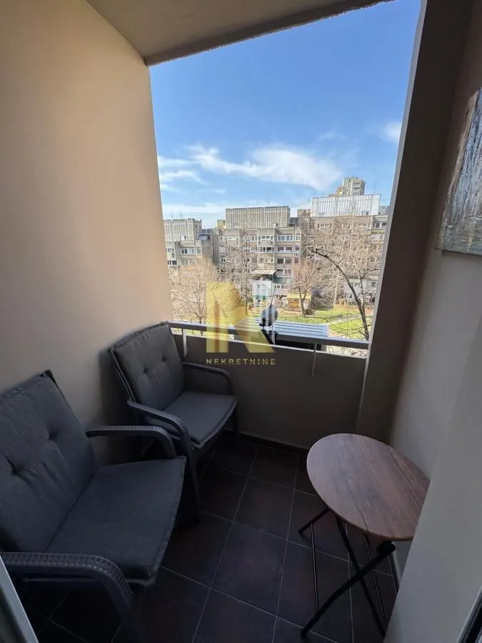 Izdavanje, dvosoban stan, 66m², Liman 3, Novi Sad Sve Podlokacije