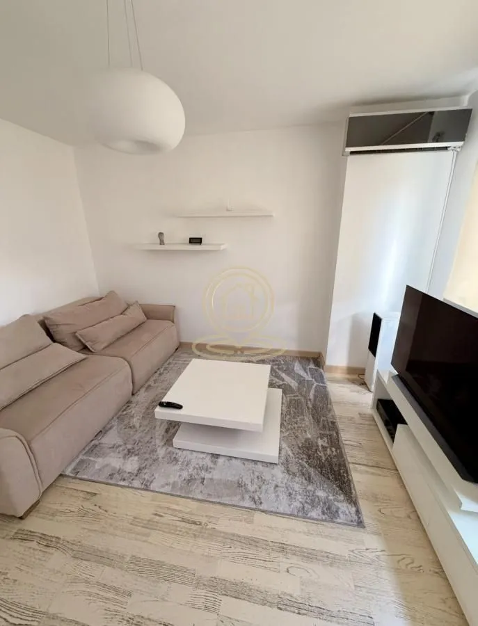 Izdavanje, dvosoban stan, 64m², Savski Venac, Beograd