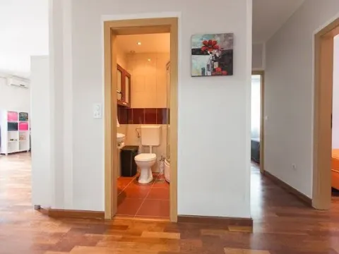 Sale, three bedroom apartment, 90m², Petrovac, Budva - image 8