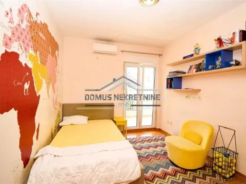 Rent, three bedroom apartment, 100m², Blok 6, Podgorica - image 6