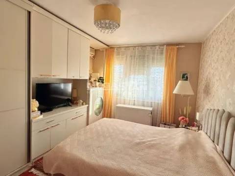 Prodaja, dvosoban stan, 52m², Karaburma, Palilula Sve Podlokacije - image 5