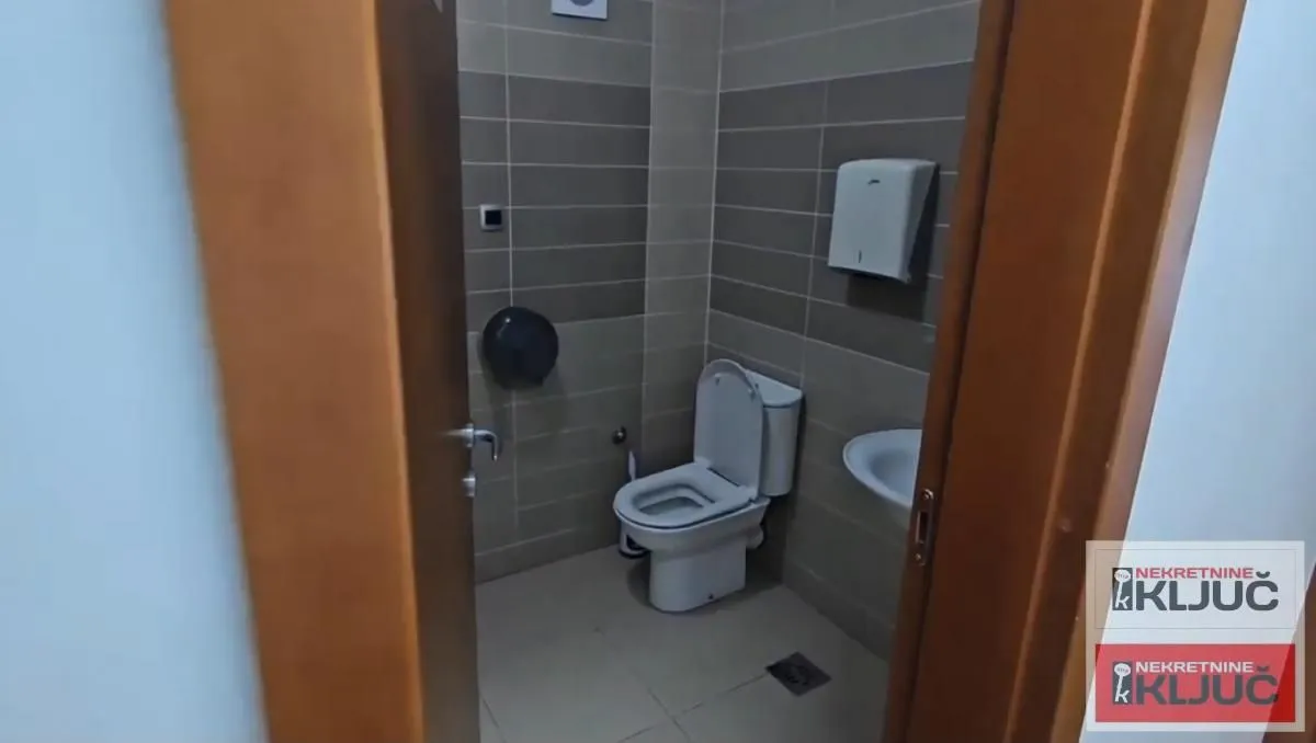 Rent, office space, 117m², Spens, Novi Sad Sve Podlokacije