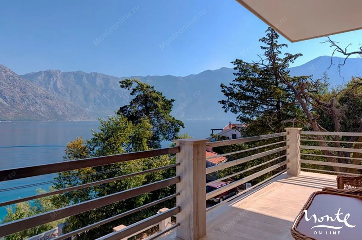 Prodaja, kuća, 372m², Stoliv, Kotor