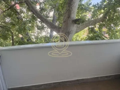 Rent, three bedroom apartment, 80m², Vračar Sve Podlokacije, Beograd - image 10