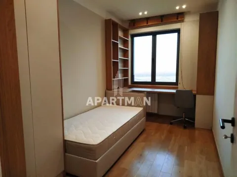 Izdavanje, četvorosoban stan, 89m², Stari Grad, Beograd - image 13