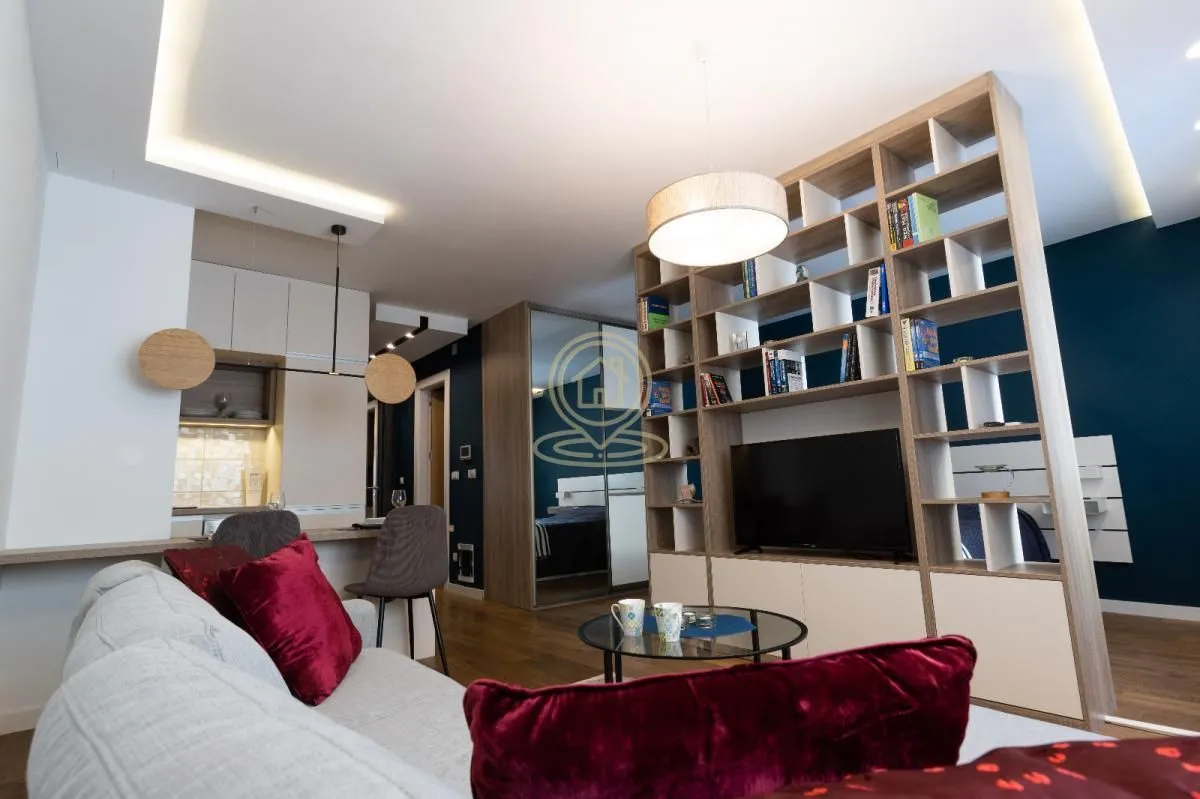Izdavanje, jednosoban stan, 37m², Čubura, Beograd