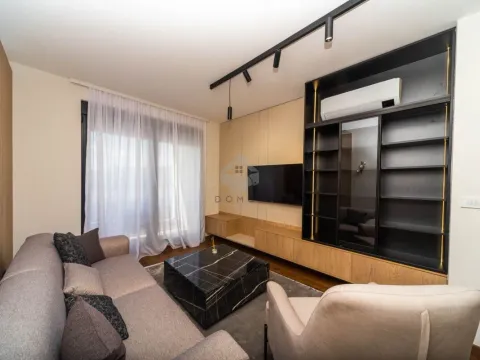 Izdavanje, jednosoban stan, 51m², Tološi, Podgorica - image 1