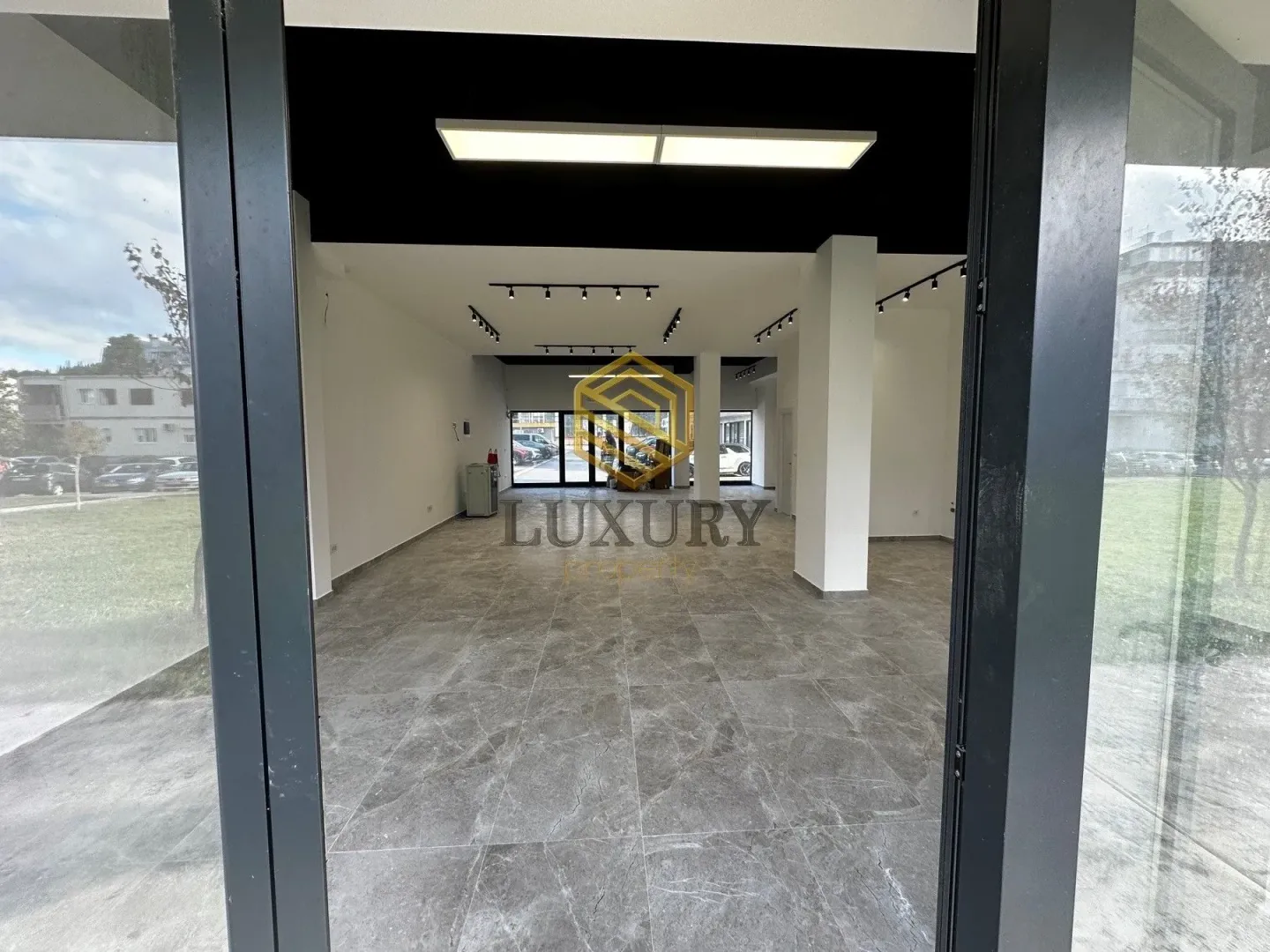 Prodaja, poslovni prostor, 117m², Zabjelo, Podgorica