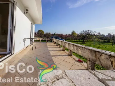 Izdavanje, kuća, 100m², Gornja Gorica, Podgorica - image 7