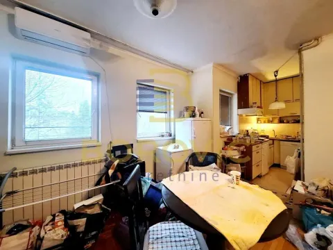 Sale, two bedroom apartment, 50m², Južni Bulevar, Vračar Sve Podlokacije - image 2