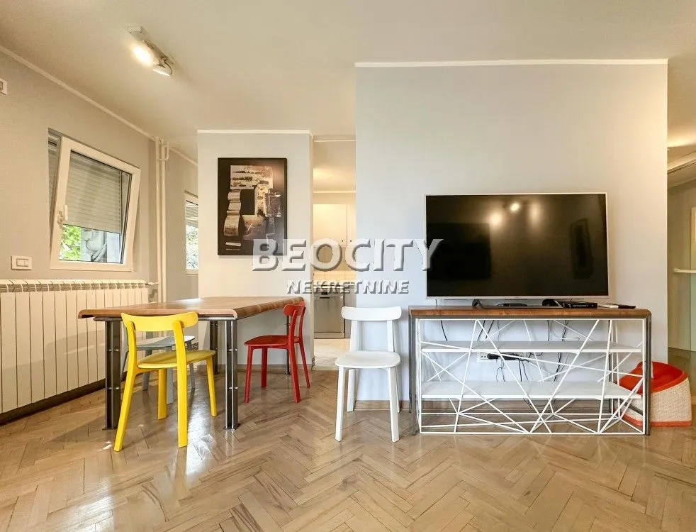 Izdavanje, dvosoban stan, 48m², Dorćol Sve Podlokacije, Beograd
