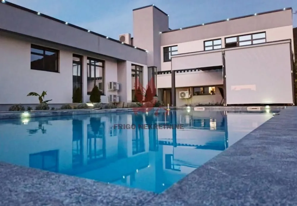 Prodaja, kuća, 580m², Kosmaj, Sopot