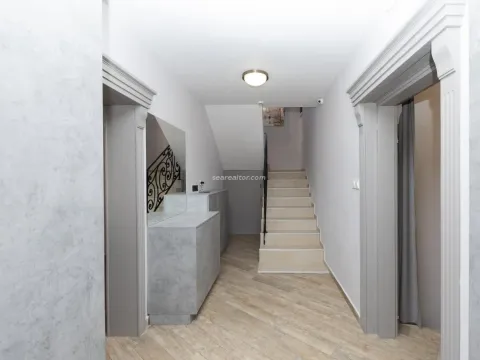 Sale, house, 234m², Mrčevac, Tivat - image 14