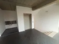 Izdavanje, poslovni prostor, 350m², Stari Aerodrom, Podgorica - image 2