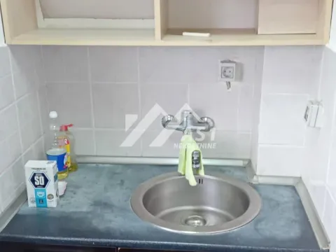 Izdavanje, dvosoban stan, 47m², Detelinara, Novi Sad Sve Podlokacije - image 3