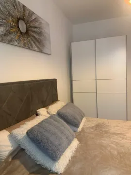 Rent, one bedroom apartment, 45m², Bečići, Budva - image 8