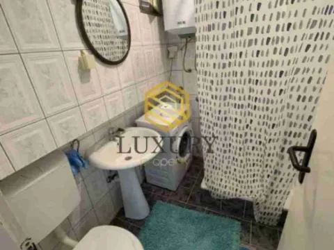 Izdavanje, garsonjera, 30m², Blok 5, Podgorica - image 5