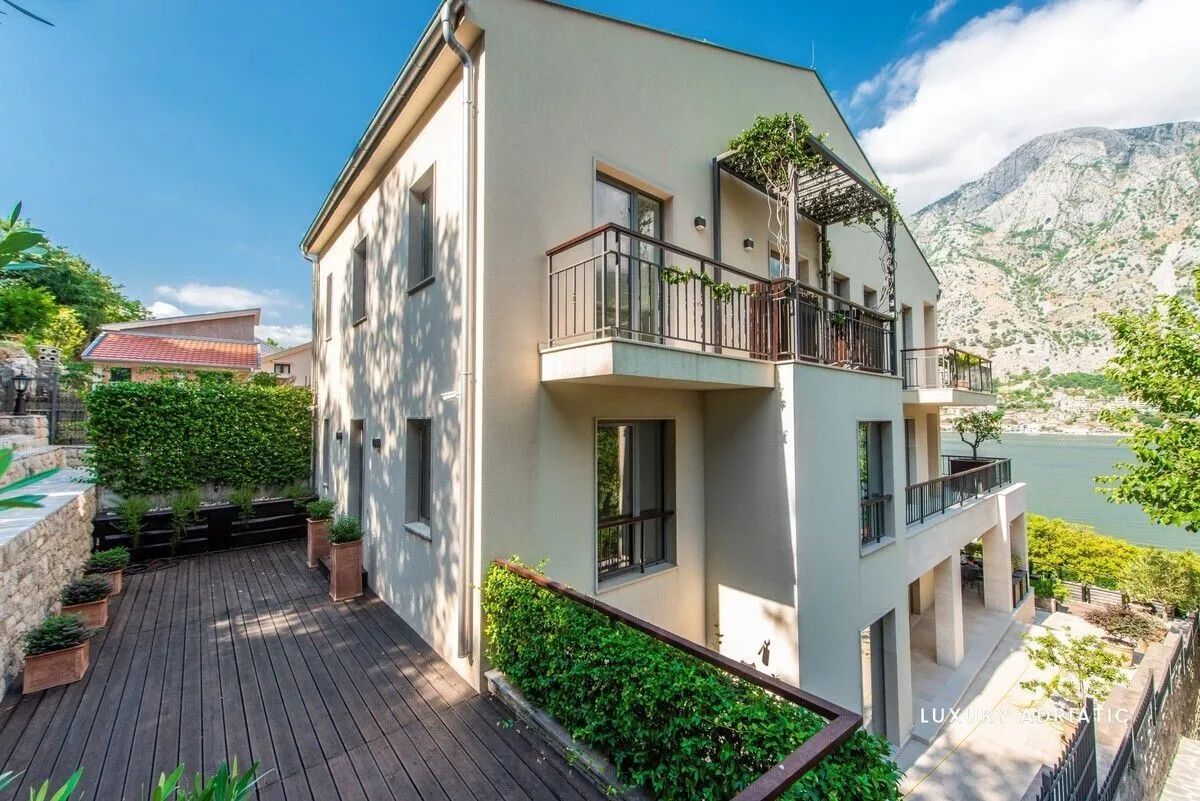 Sale, house, 510m², Kotor, Crna Gora