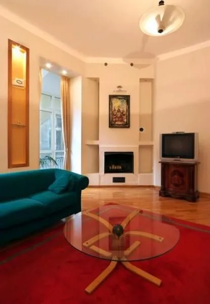 Izdavanje, stan, 160m², Stari Grad, Beograd
