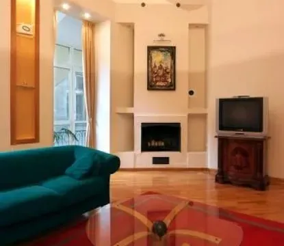 Izdavanje, stan, 160m², Stari Grad, Beograd - image 3