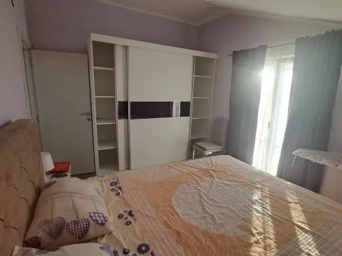 Izdavanje, trosoban stan, 106m², Tivat, Crna Gora - image 16