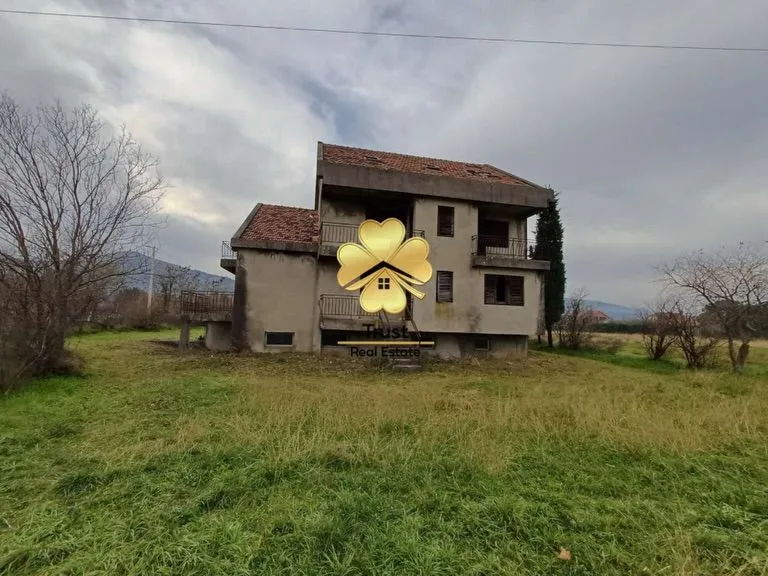 Sale, house, 500m², Donji Kokoti, Podgorica