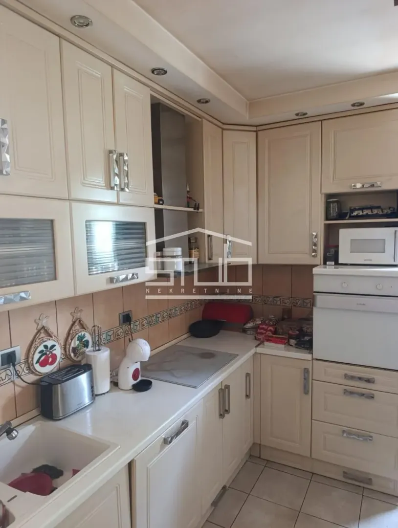 Sale, house, 500m², Golf Naselje, Beograd
