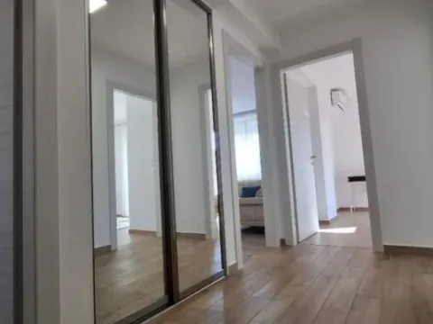 Izdavanje, trosoban stan, 100m², Zagorič, Podgorica - image 10