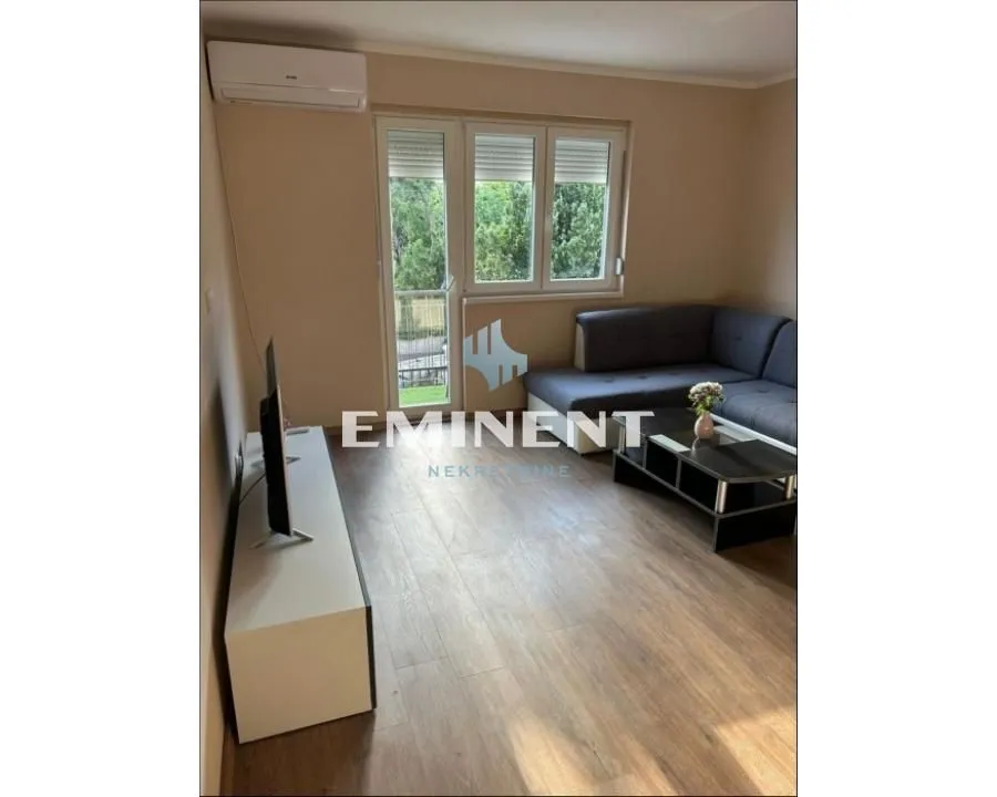 Rent, three bedroom apartment, 85m², Lekino Brdo, Voždovac Sve Podlokacije