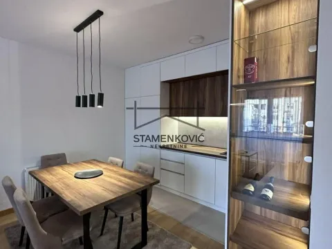 Izdavanje, dvosoban stan, 65m², Centar, Novi Sad - image 5