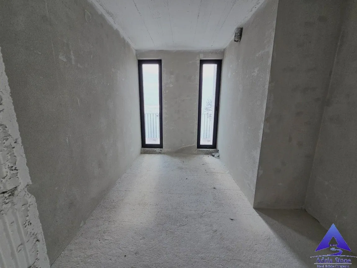 Prodaja, kuća, 580m², Skočiđevojka, Budva