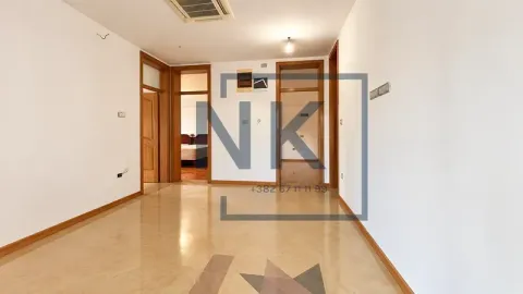 Izdavanje, četvorosoban stan, 139m², Dalmatinska ulica, Podgorica - image 14