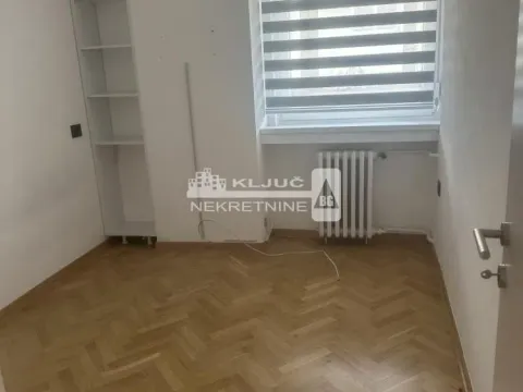 Izdavanje, dvosoban stan, 68m², Kalenić Pijaca, Vračar Sve Podlokacije - image 9