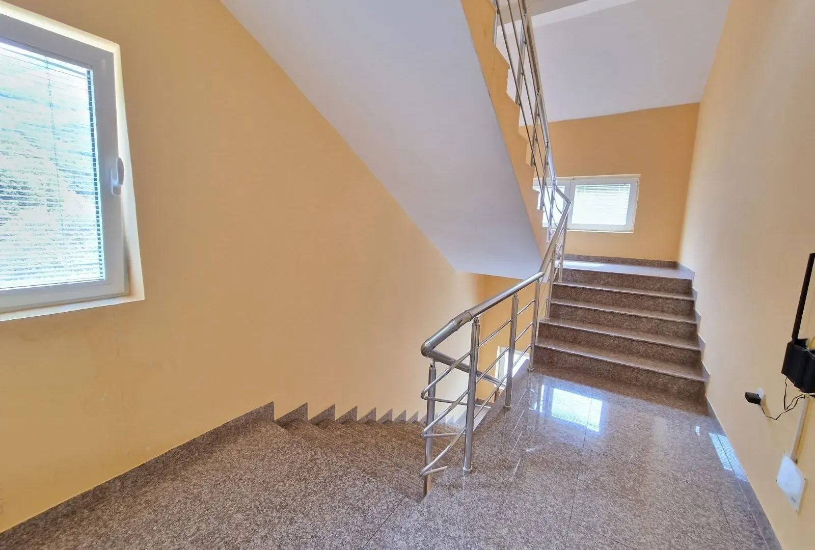 Sale, house, 500m², Buljarica, Budva