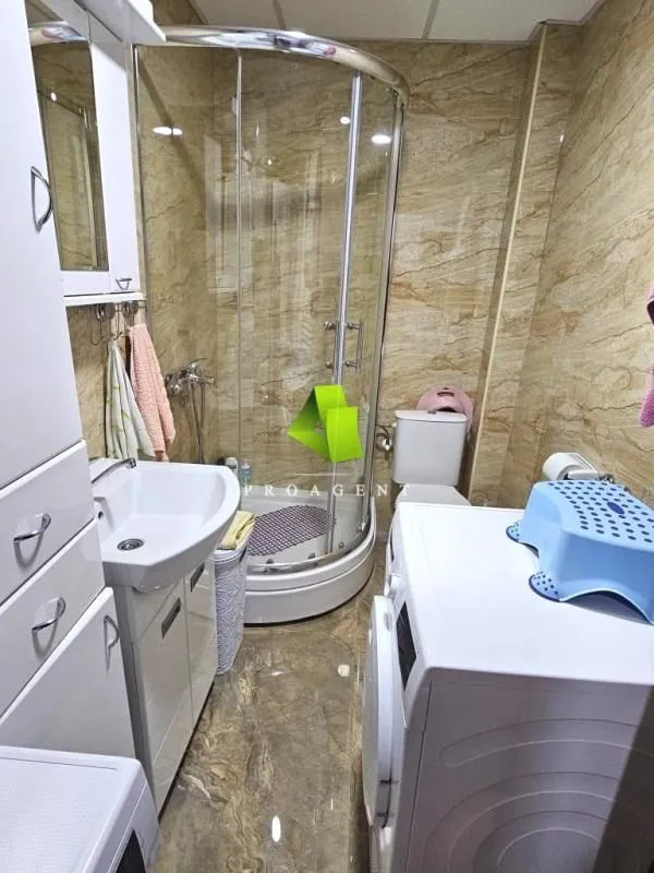 Prodaja, dvosoban stan, 75m², Pantelej, Niš