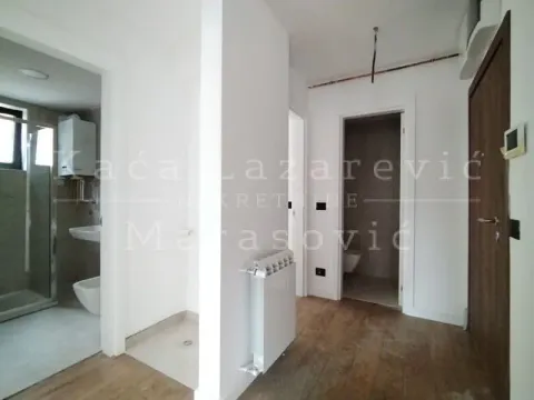Prodaja, trosoban stan, 70m², Voždovac Sve Podlokacije, Beograd - image 3