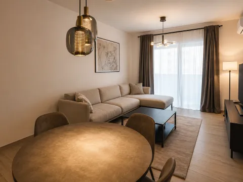 Prodaja, dvosoban stan, 72m², Bečići, Budva - image 16