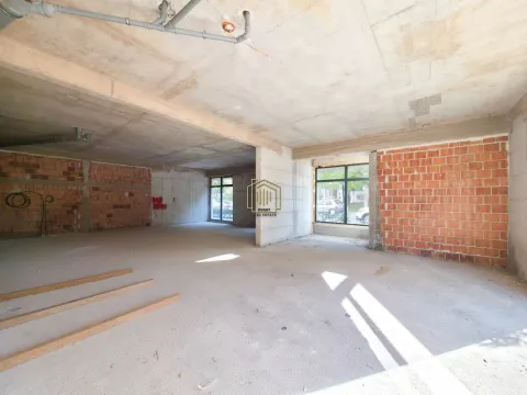Izdavanje, poslovni prostor, 282m², Stari Aerodrom, Podgorica - image 11