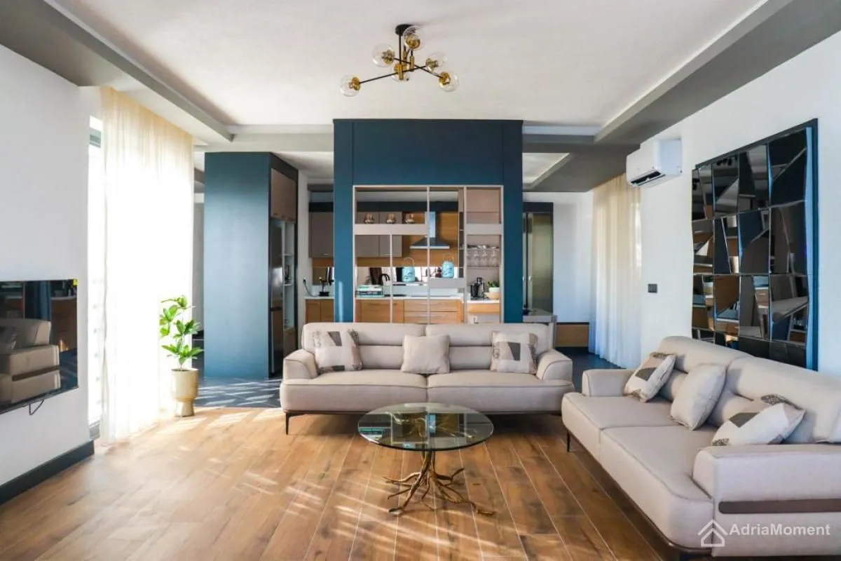 Sale, two bedroom apartment, 155m², Sveti Stefan, Budva
