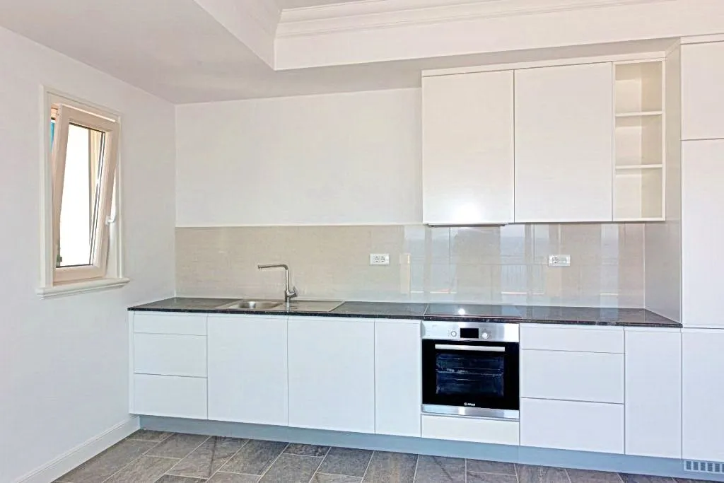 Prodaja, stan, 86m², Tivat, Crna Gora