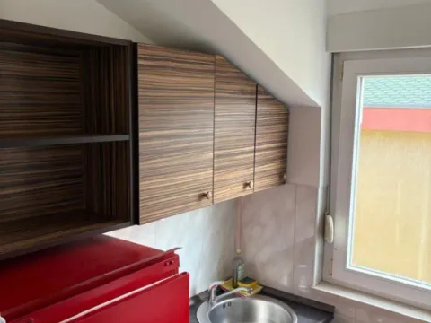 Izdavanje, jednosoban stan, 39m², Stari Aerodrom, Podgorica - image 7