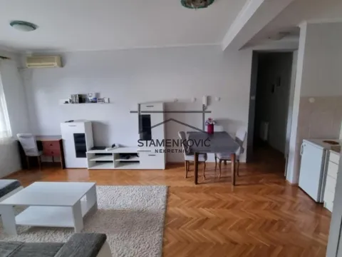 Izdavanje, jednosoban stan, 37m², Novi Sad Sve Podlokacije, Novi Sad - image 4