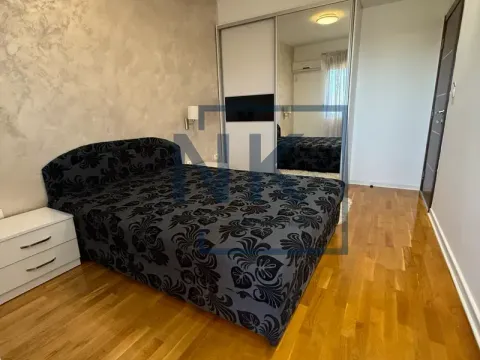 Rent, two bedroom apartment, 90m², Preko Morače, Podgorica - image 7