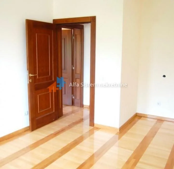 Rent, apartment, 250m², Savski Venac, Beograd