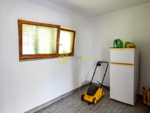 Sale, house, 370m², Tološi, Podgorica - image 37