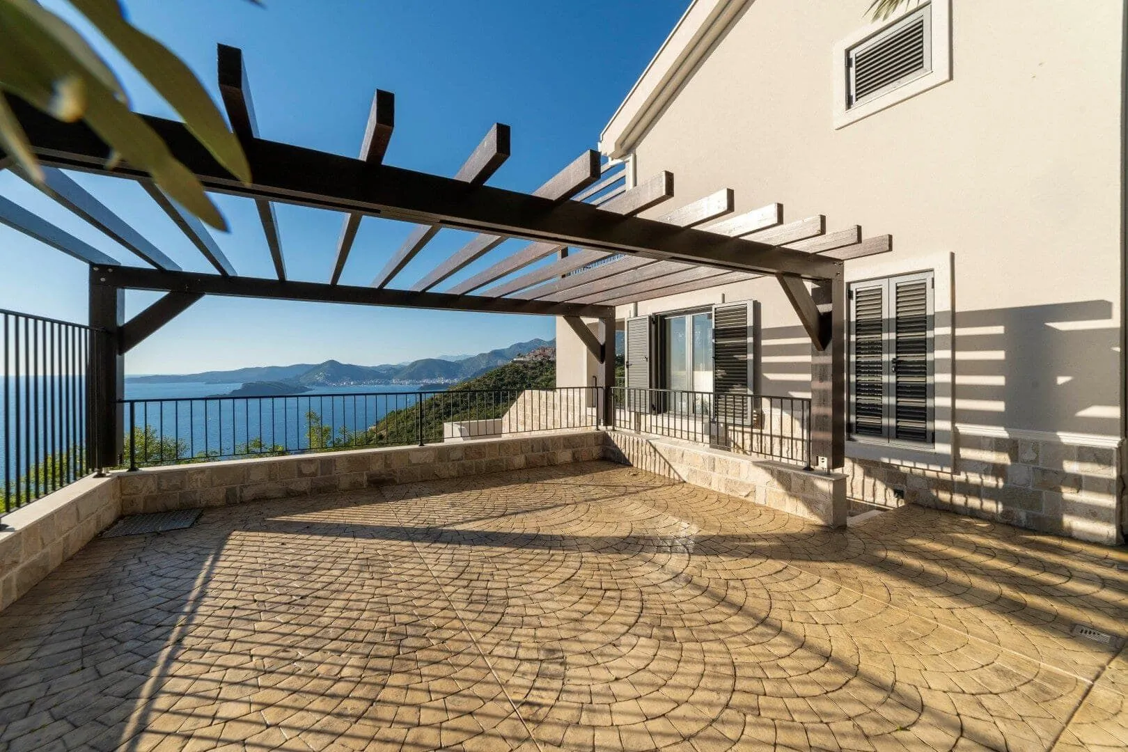 Sale, house, 420m², Blizikuće, Budva