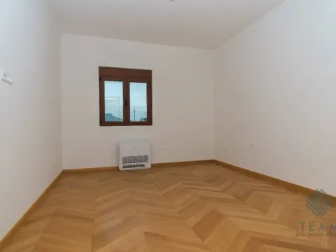 Prodaja, trosoban stan, 142m², Gorica C, Podgorica - image 8