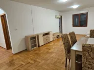 Izdavanje, dvosoban stan, 70m², Stari Aerodrom, Podgorica - image 2