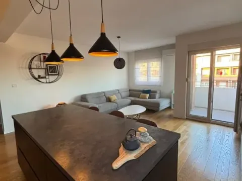 Prodaja, dvosoban stan, 70m², Central Point, Podgorica - image 9